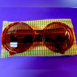 Chanel Tortoise round rare vintage